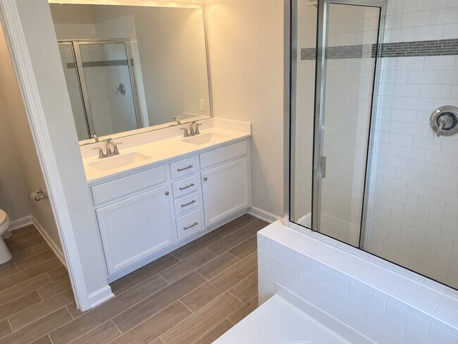 Building Photo - 515 Catalina Grande Dr