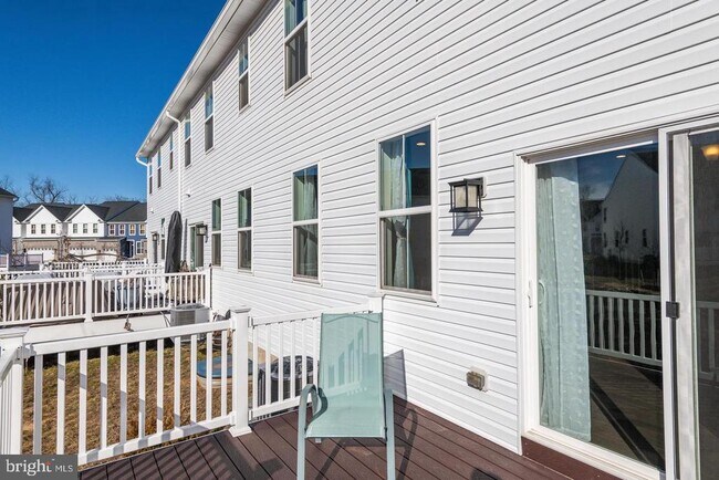 Building Photo - 204 Wynstone Ct
