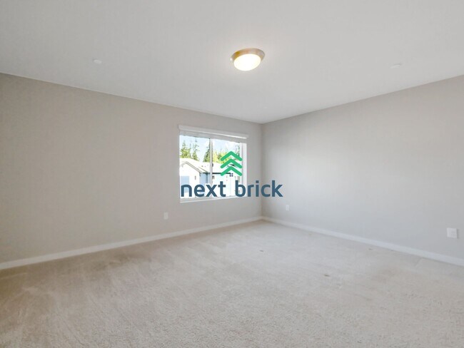 Building Photo - 3 Bed and 3 Bath Stunning Townhome is Available for Rent!