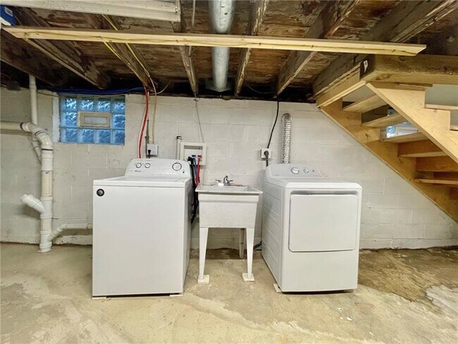 Building Photo - 860 Pennsylvania Ave