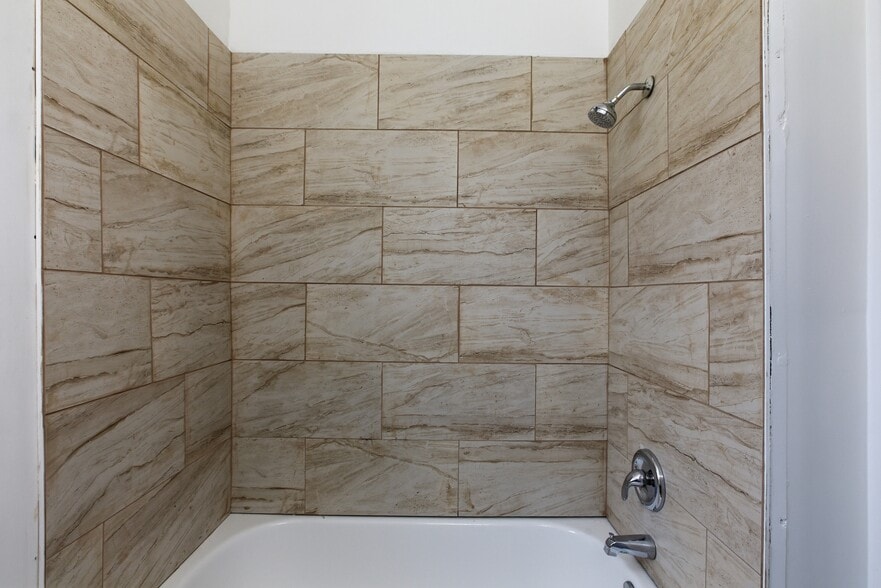 Building Photo - 235 S Lotus Ave