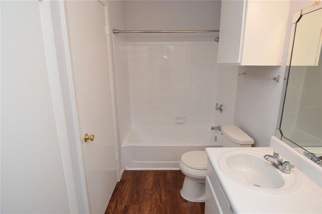 Building Photo - 8625 Mallard Reserve Dr