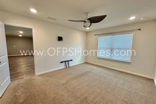 Building Photo - 812 Moorhen Wy