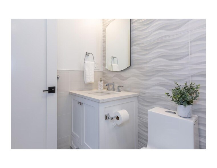 Building Photo - 153 Bayside Rd