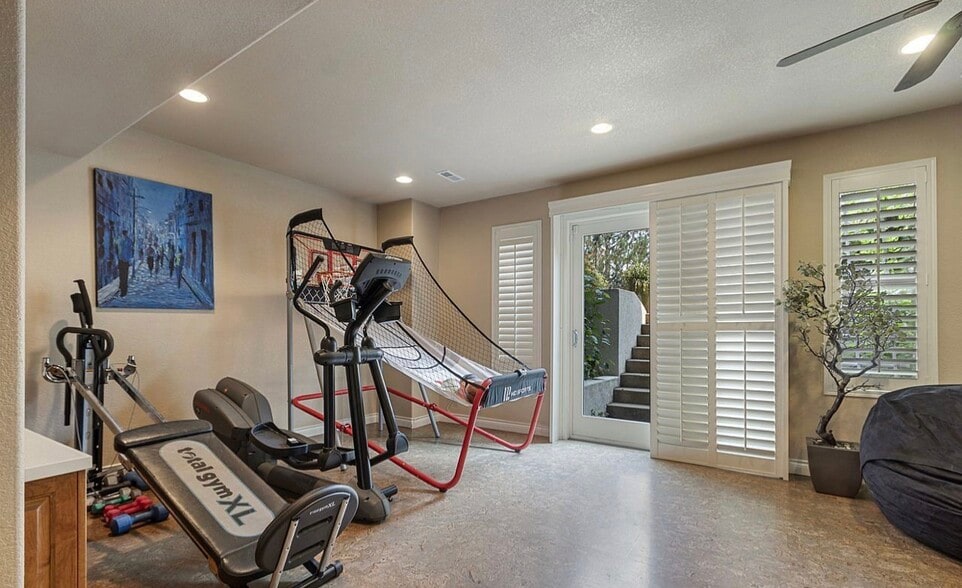 Living/Dining Room - 502 Stardance Way