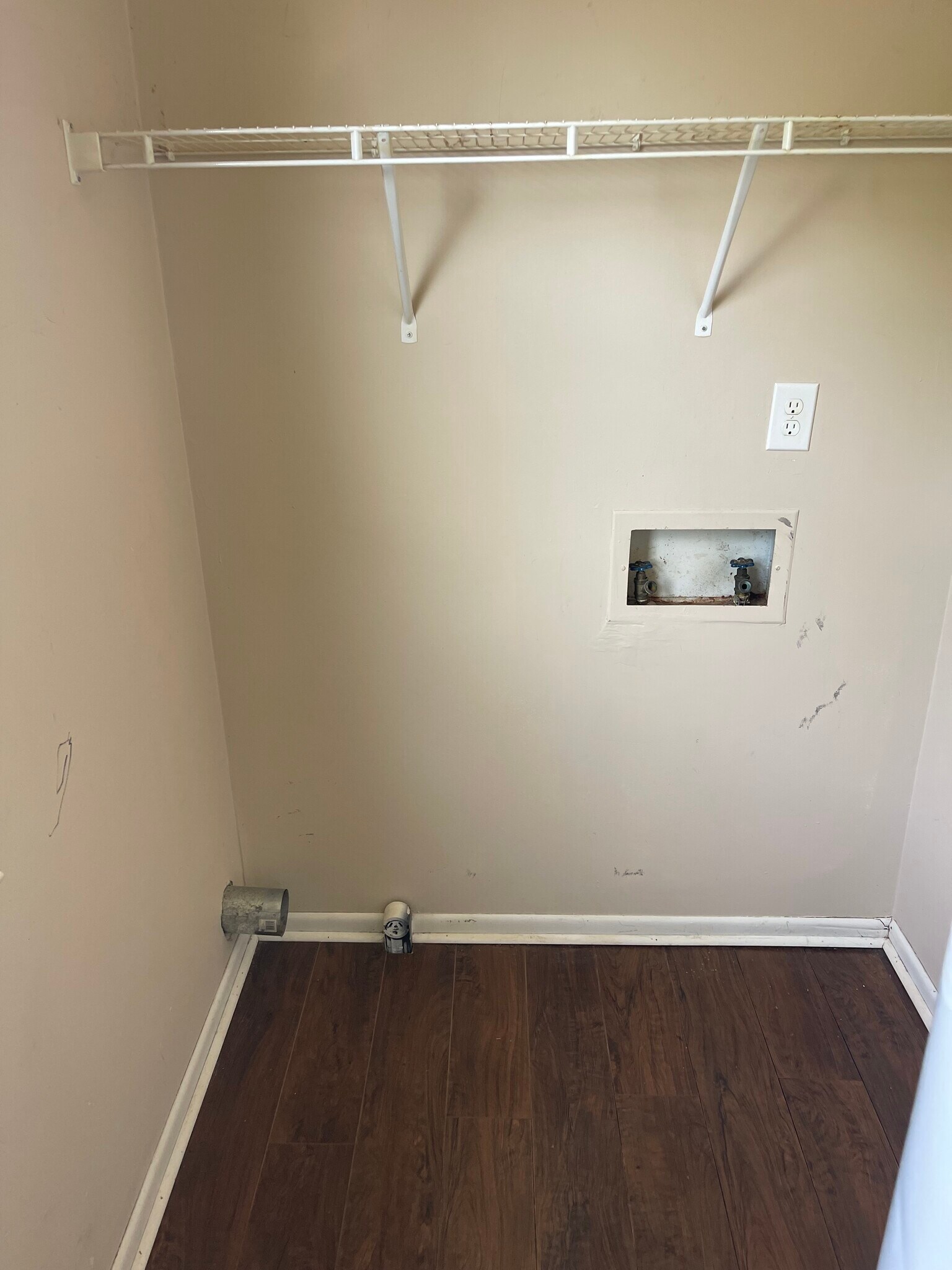 Building Photo - 316 Barkwood Dr