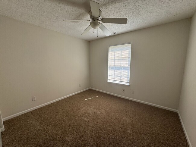 Building Photo - 1209 Porchester Ln