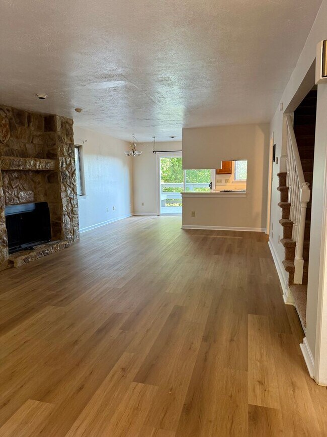 Building Photo - 3377 Kelly Ln