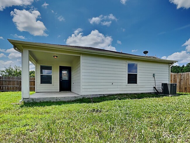 Building Photo - 28715 Nueces River Ct