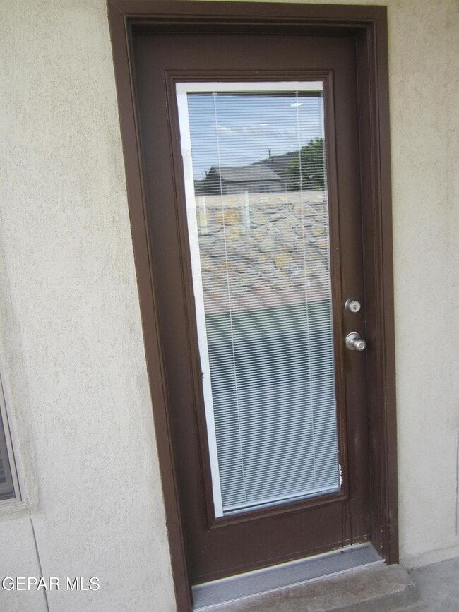 Building Photo - 323 Malta St