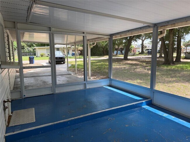 Building Photo - 301 S Seminole Ave