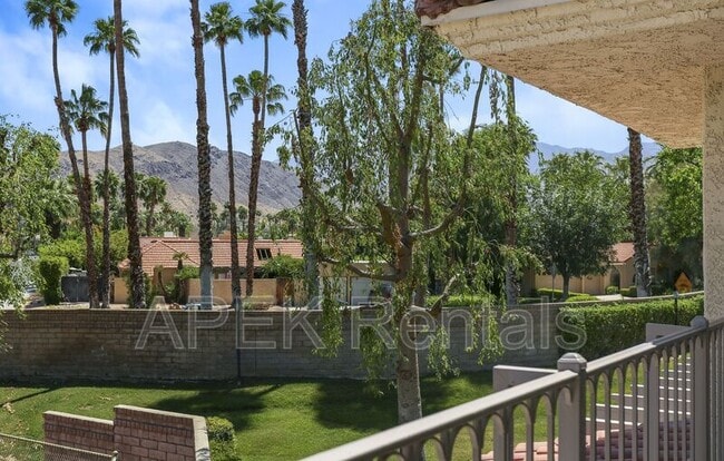 Building Photo - 2701 E Mesquite Ave