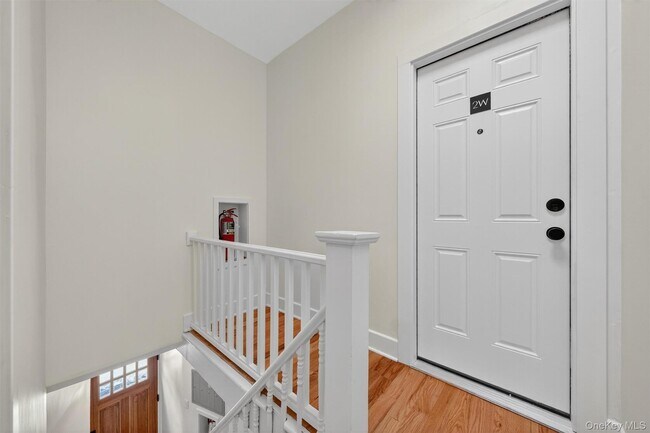 Building Photo - 79 Main St