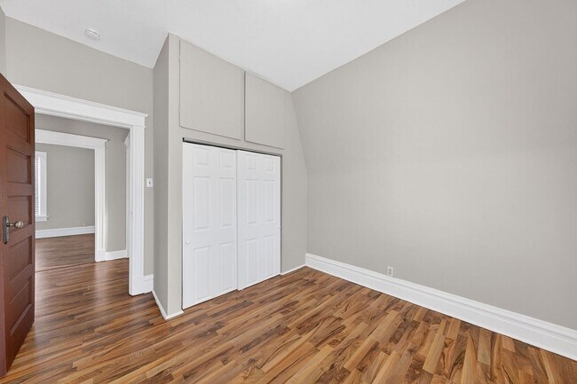 Building Photo - SECTION 8 WELCOME – 3BR Home with Covered Front Porch | $1,700