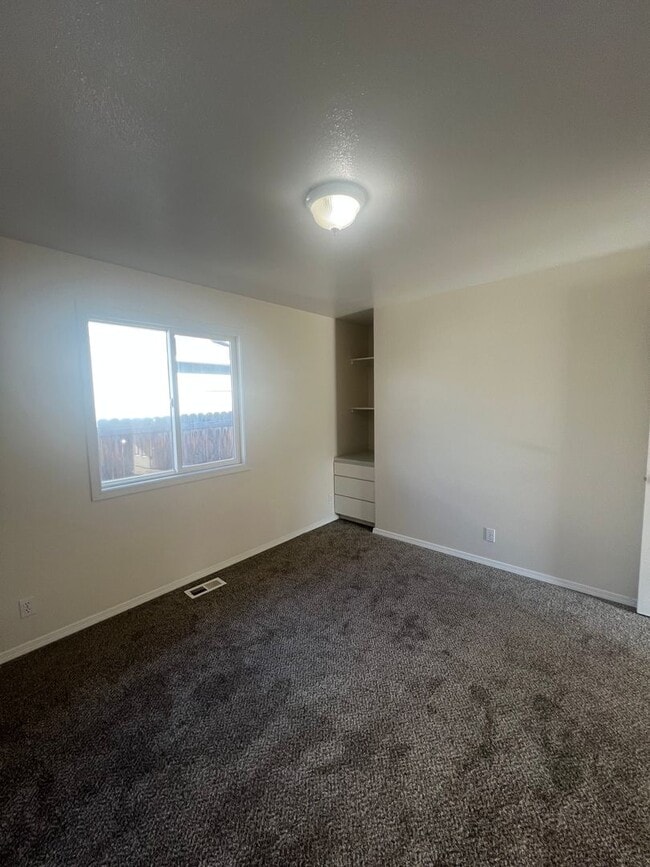 Building Photo - 3 bedroom 2 bath in a beautiful, spacious Meridian Neighborhood!