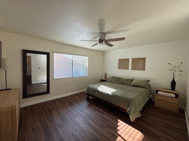 Building Photo - Discover comfortable seasonal living in Mesa, AZ with this well-appointed furnished & updated 2-b...