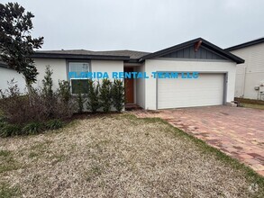 Building Photo - 3/2 Haines City Home with home solar system