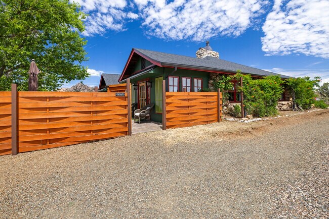 Building Photo - 4075 AZ-89