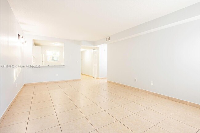 Building Photo - 4600 SW 67th Ave