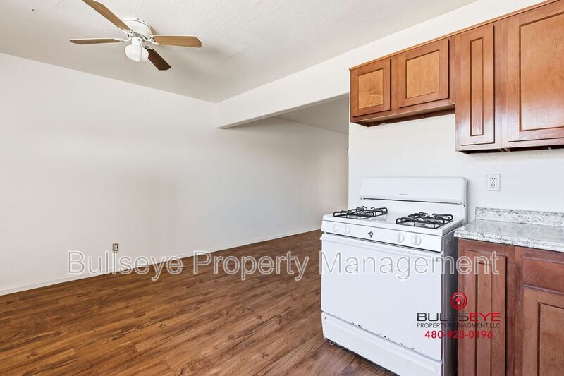 Building Photo - 5644 S 7th St
