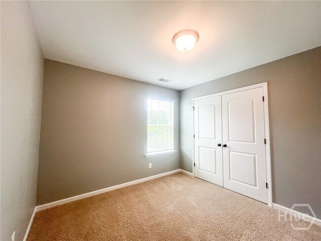 Building Photo - 70 Hazen Dr