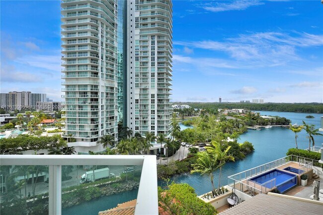 Building Photo - 250 Sunny Isles Blvd
