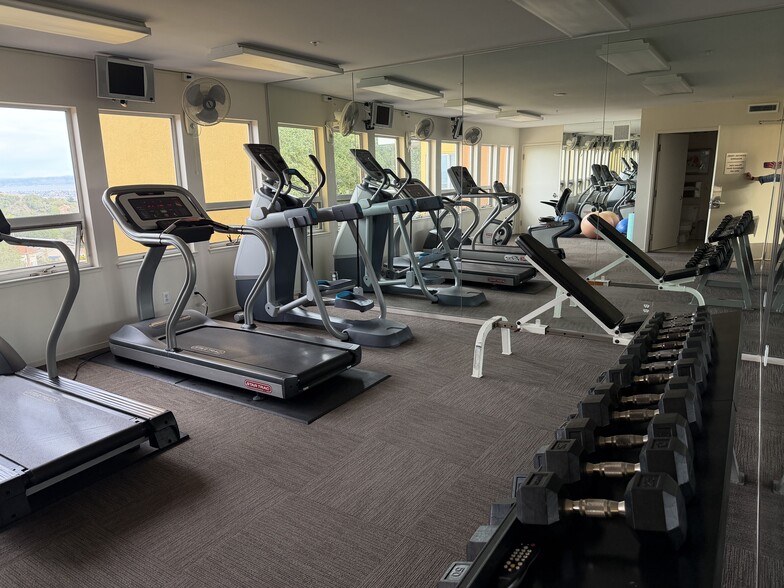 Building Photo - 1700 De Anza Blvd