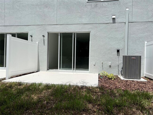 Building Photo - 6413 Fairmont Ln