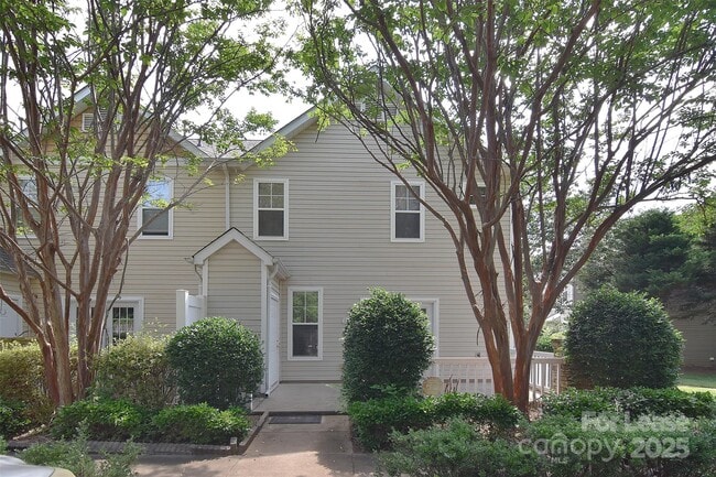 Building Photo - 11315 Dundarrach Ln