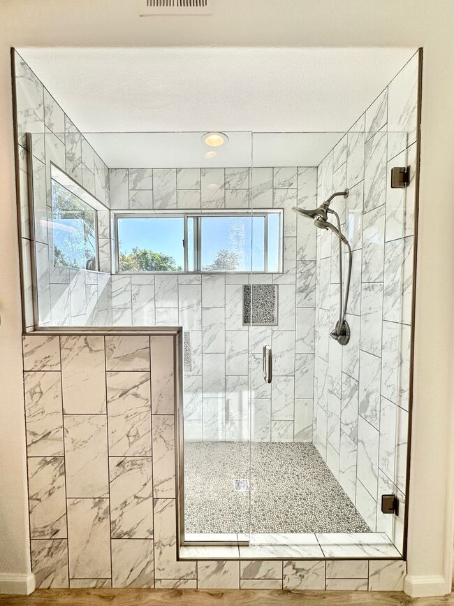 Building Photo - Beautiful & Updated Two-Story on a Quiet Cul-De-Sac, Private Fenced Yard Space, & Just Minutes to...