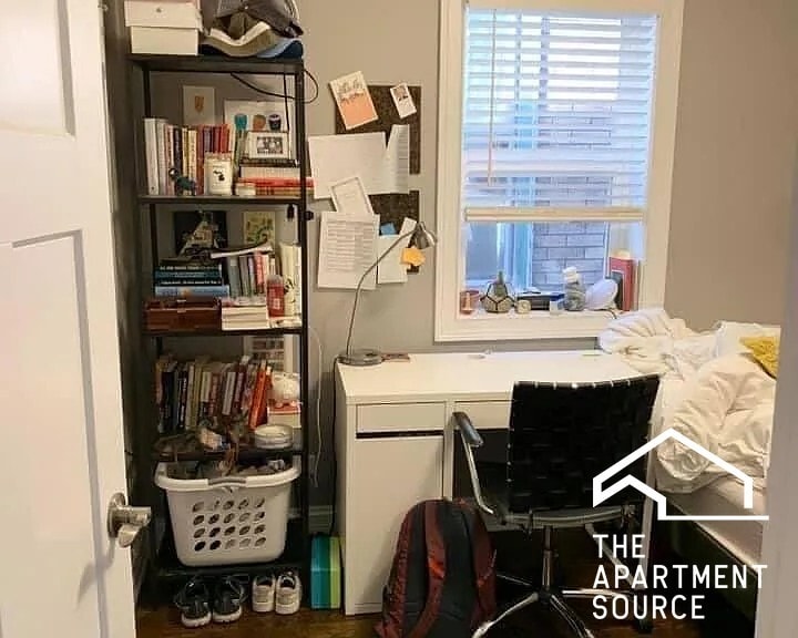 Building Photo - 2732 N Wilton Ave