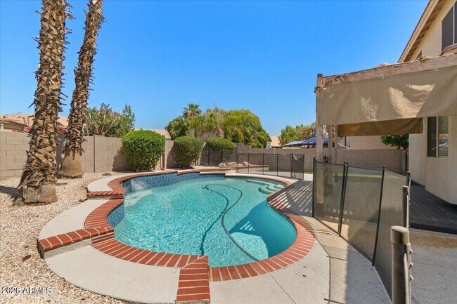 Building Photo - 3260 S Laguna Dr