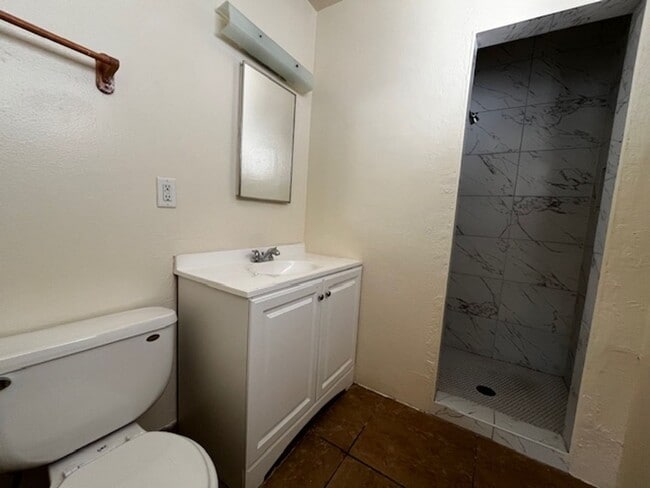 Building Photo - Charming Single-Story Home located in the Heart of Las Vegas