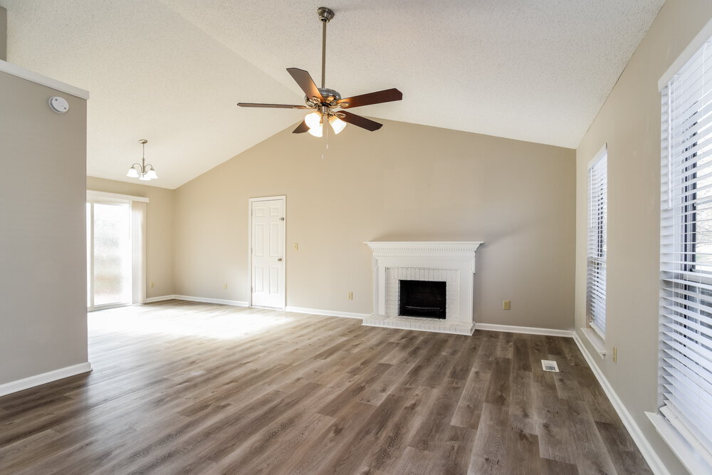 Building Photo - 5003 Jade Ct