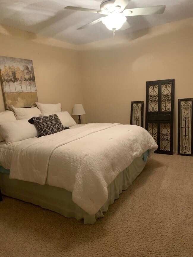 Building Photo - 15050 N Thompson Peak Pky