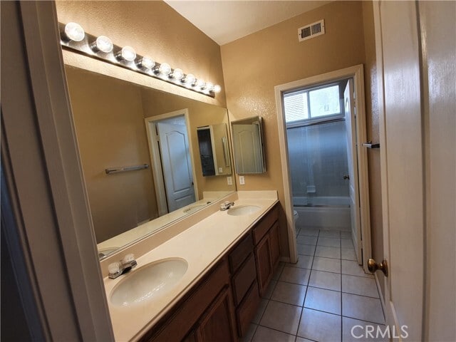 Building Photo - 15075 Cll La Paloma