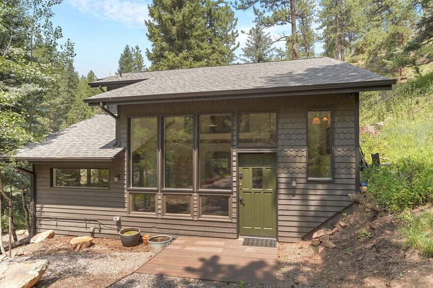 Primary Photo - 7020 S Blue Creek Rd