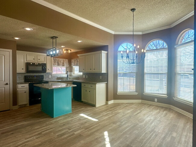 Building Photo - 6720 10th St