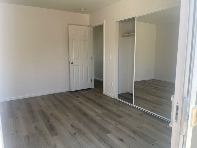 Building Photo - W. Connecticut Ave