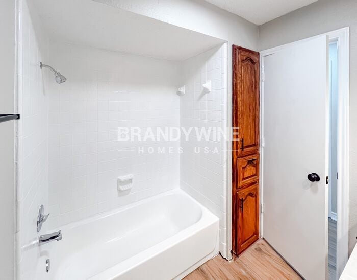 Building Photo - 5505 Key Bend