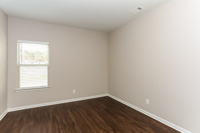 Building Photo - Beautiful 5-Bedroom Home in McDonough, GA