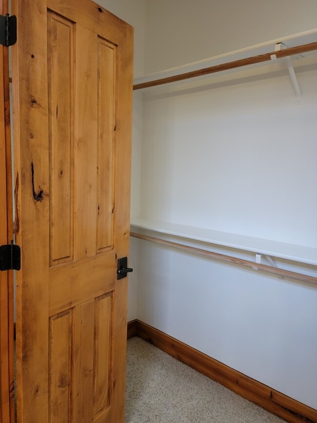 Building Photo - 12 Camberwell Ct