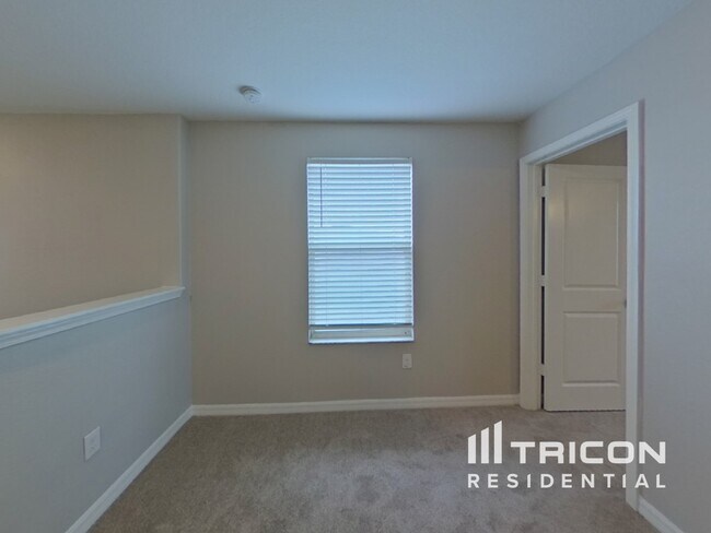 Building Photo - 10015 RoseMary Leaf Ln