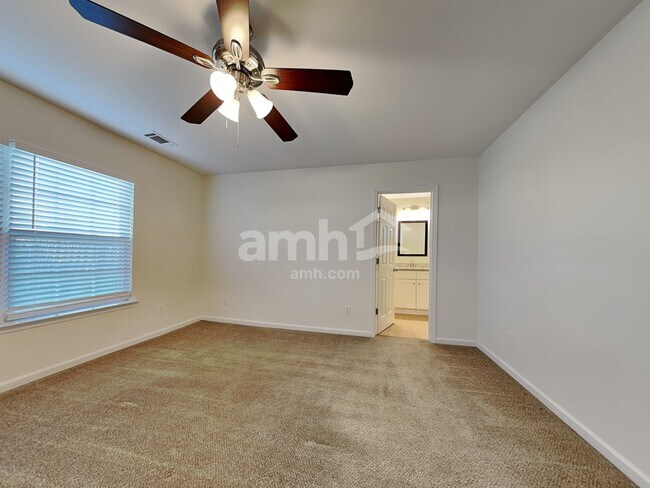 Building Photo - 163 Willow Point Cir