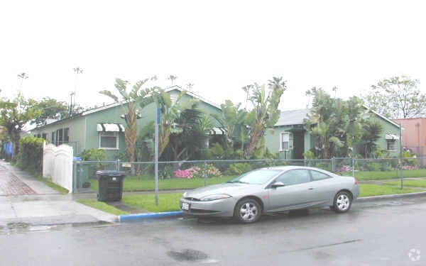 Primary Photo - 3018 9th Ave