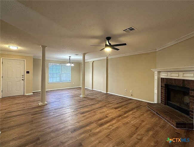 Building Photo - 2312 Guy Cir