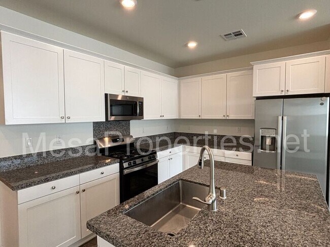 Building Photo - 16680 Wyndham Ln