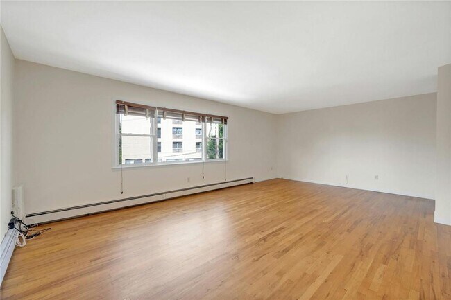 Building Photo - 126 Fisher Ave