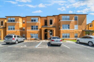Building Photo - Charming 1-Bedroom Condo Retreat in Orlando - Conveniently Located!