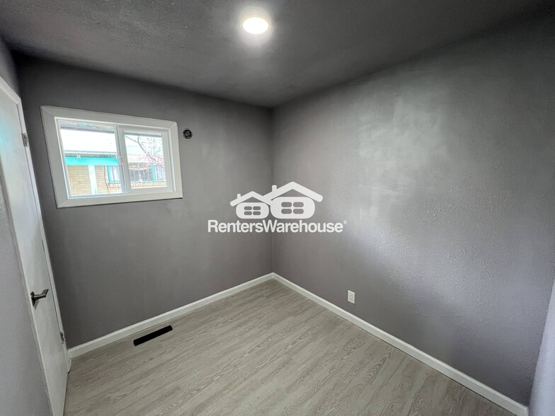 Building Photo - 3525 Forest St